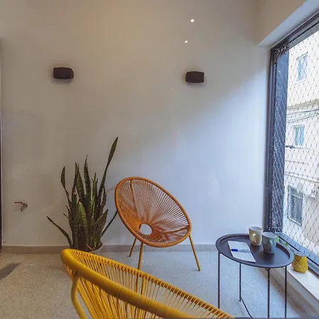 Modern In The Heart Of By Buena Vista Appartement