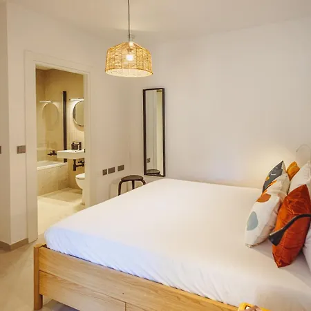 Modern In The Heart Of By Buena Vista * سليمة